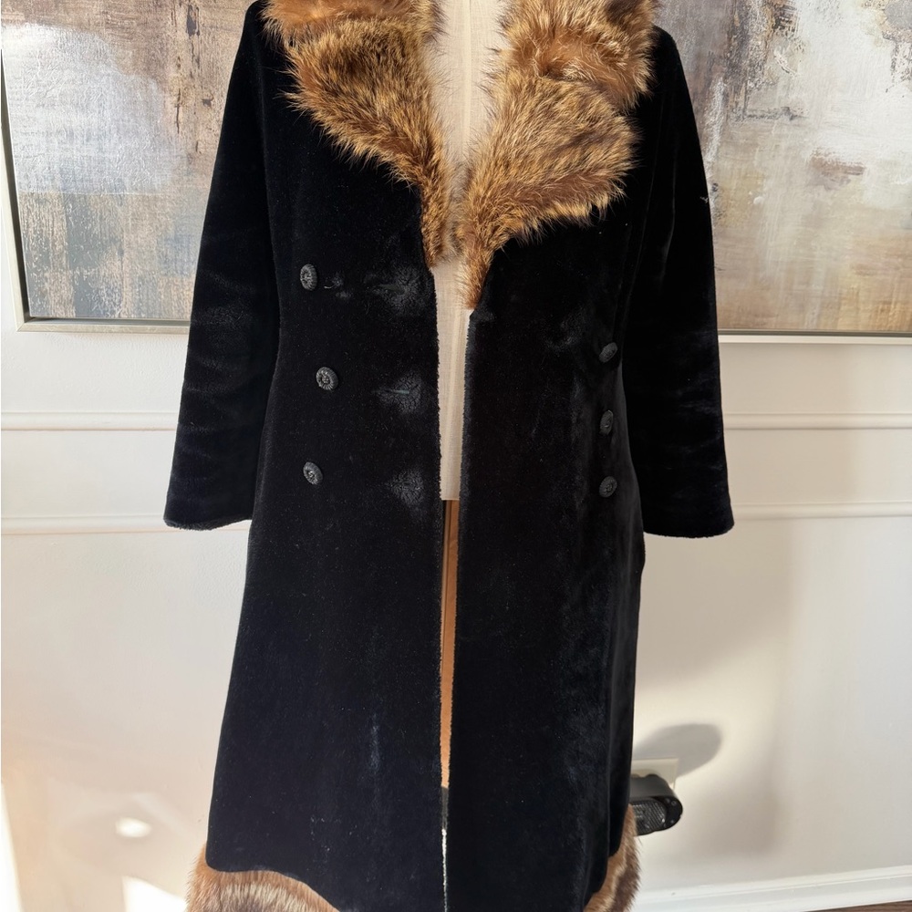 Elegant Black Faux Fur Trimmed Coat Sz M